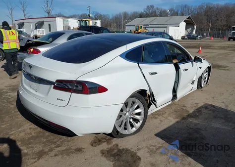 2018 Tesla Model S 100D/75D/P100D из США, поврежденный, VIN 5YJSA1E28JF278587